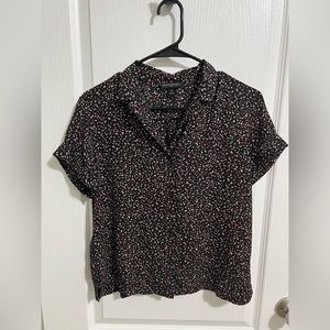 Perfect button up work shirt from Banana Republic XS